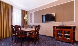  Отель «Династия» Курская область Люкс 2-местный 2-комнатный, фото 2_1