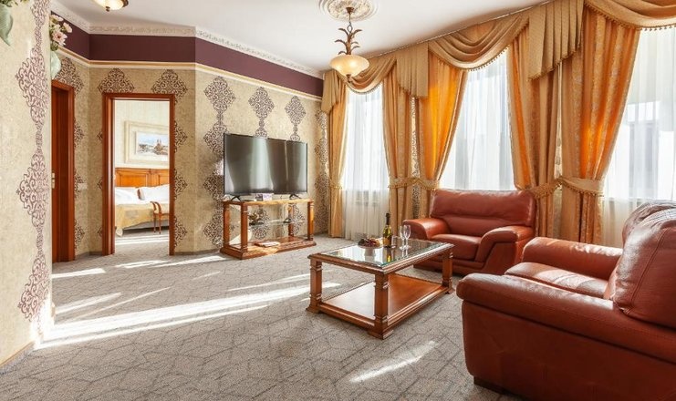 Гостиница «Моя Глинка» Самарская область Люкс 2-местный 2-комнатный (с джакузи), фото 2