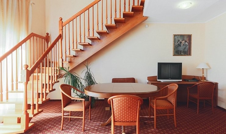  Отель «Меридиан» Челябинская область Сьют 2-местный 1-комнатный 2-уровневый, фото 2