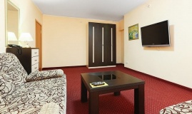  Отель «Меридиан» Челябинская область Сьют 2-местный 3-комнатный 2-уровневый, фото 4_3