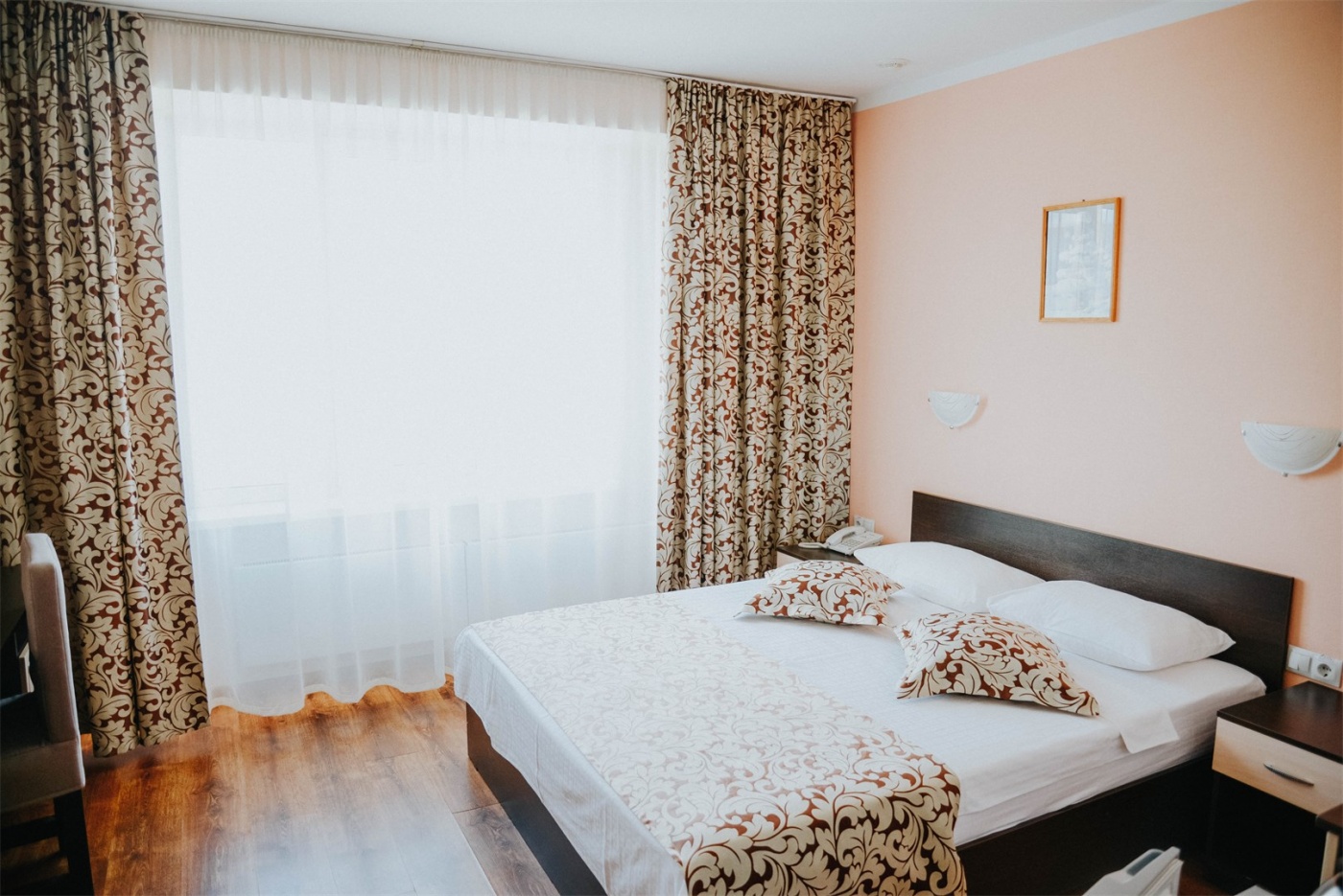 Отель «Саяногорск» Республика Хакасия Стандарт (с одной большой кроватью), фото 3