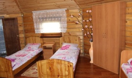  Конно-туристический комплекс «Золотая подкова» Республика Хакасия Юрта 5-местный