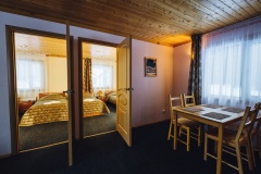 Club-hotel «Gardarika» Republic Of Karelia Korpus 2 trёhkomnatnyiy chetyirёhmestnyiy kottedj, фото 4_3