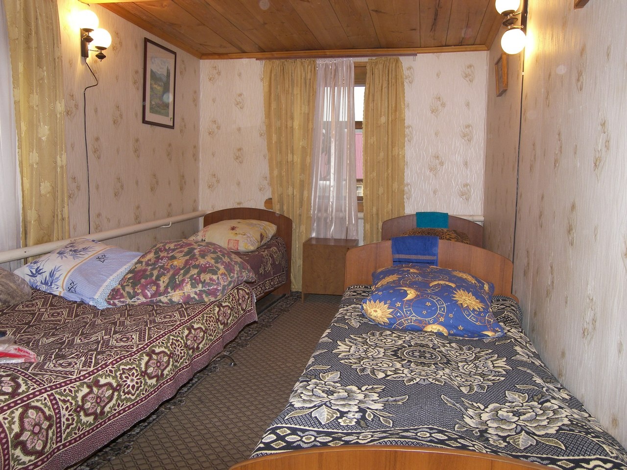  Горный приют «Иремель» Челябинская область 4-местный номер в Большом доме, фото 1