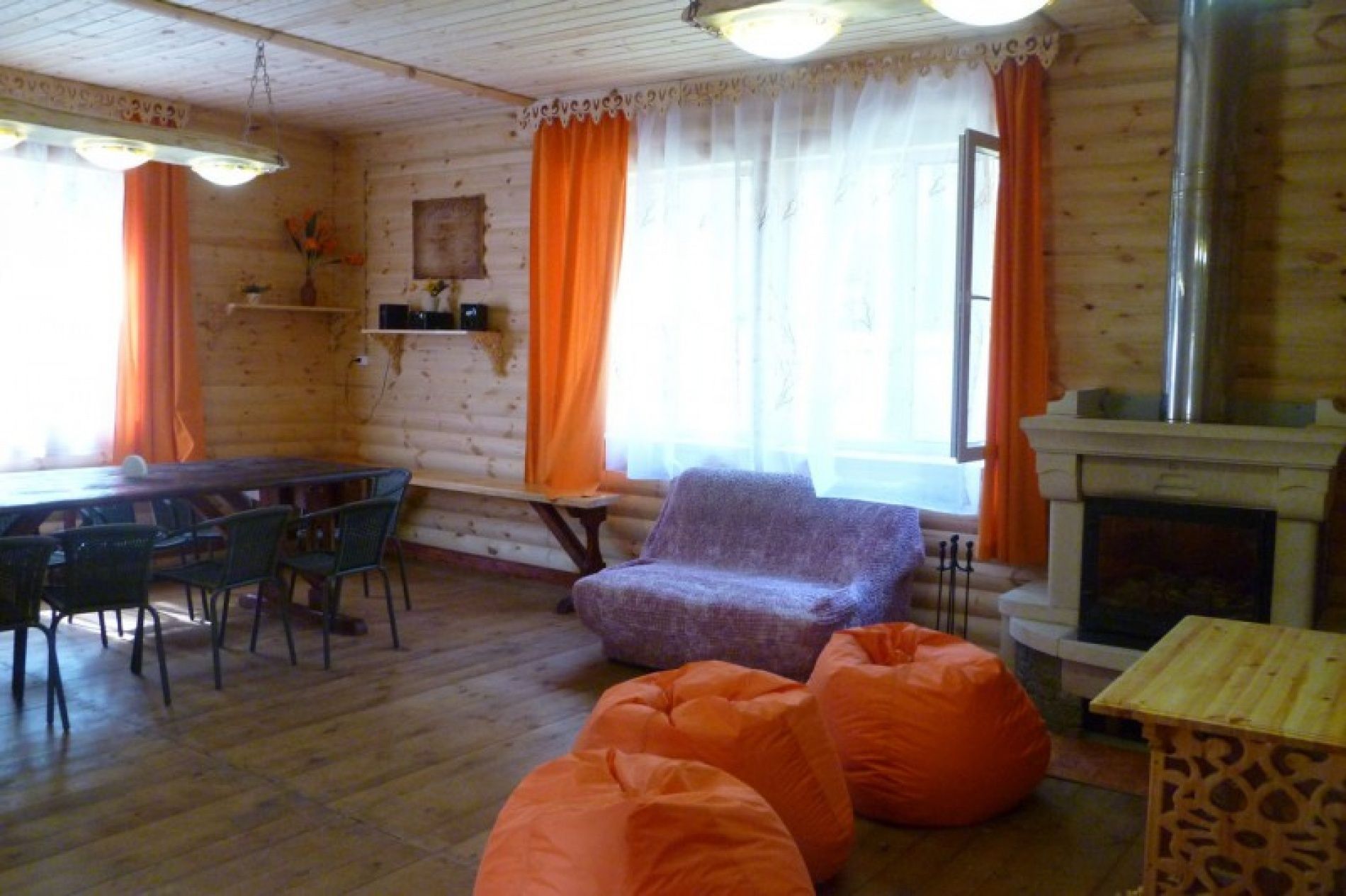 База отдыха «Теремки» Свердловская область Летний дом (№ 9) с камином, фото 6