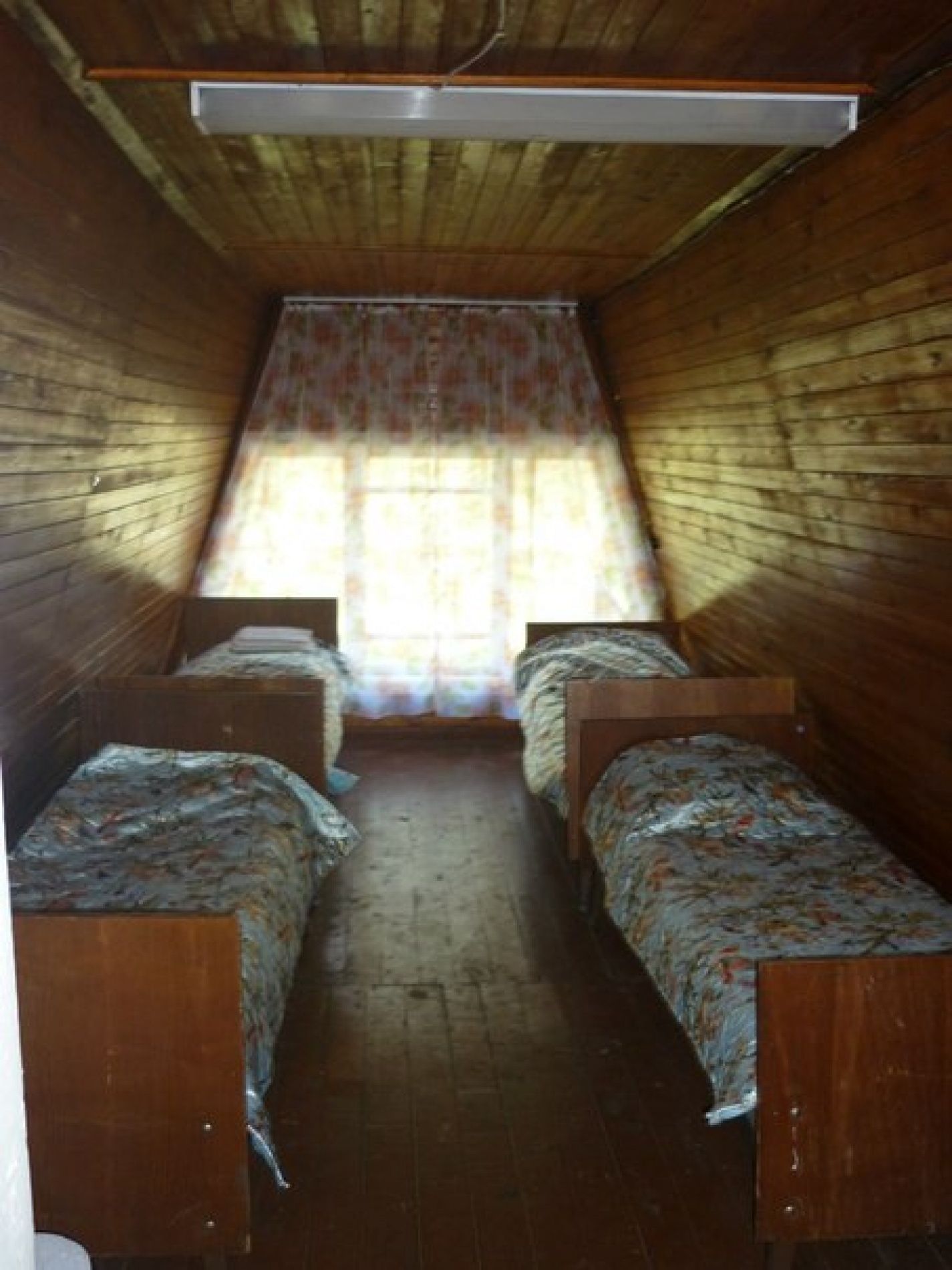 База отдыха «Теремки» Свердловская область Домик треугольный 2 этажа на 10 мест, фото 8