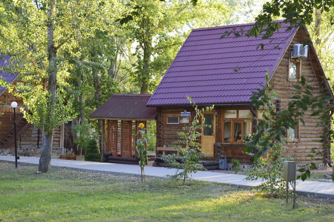 Парк-отель «Пересвет» Волгоградская область Срубы 4-местный люкс, фото 1