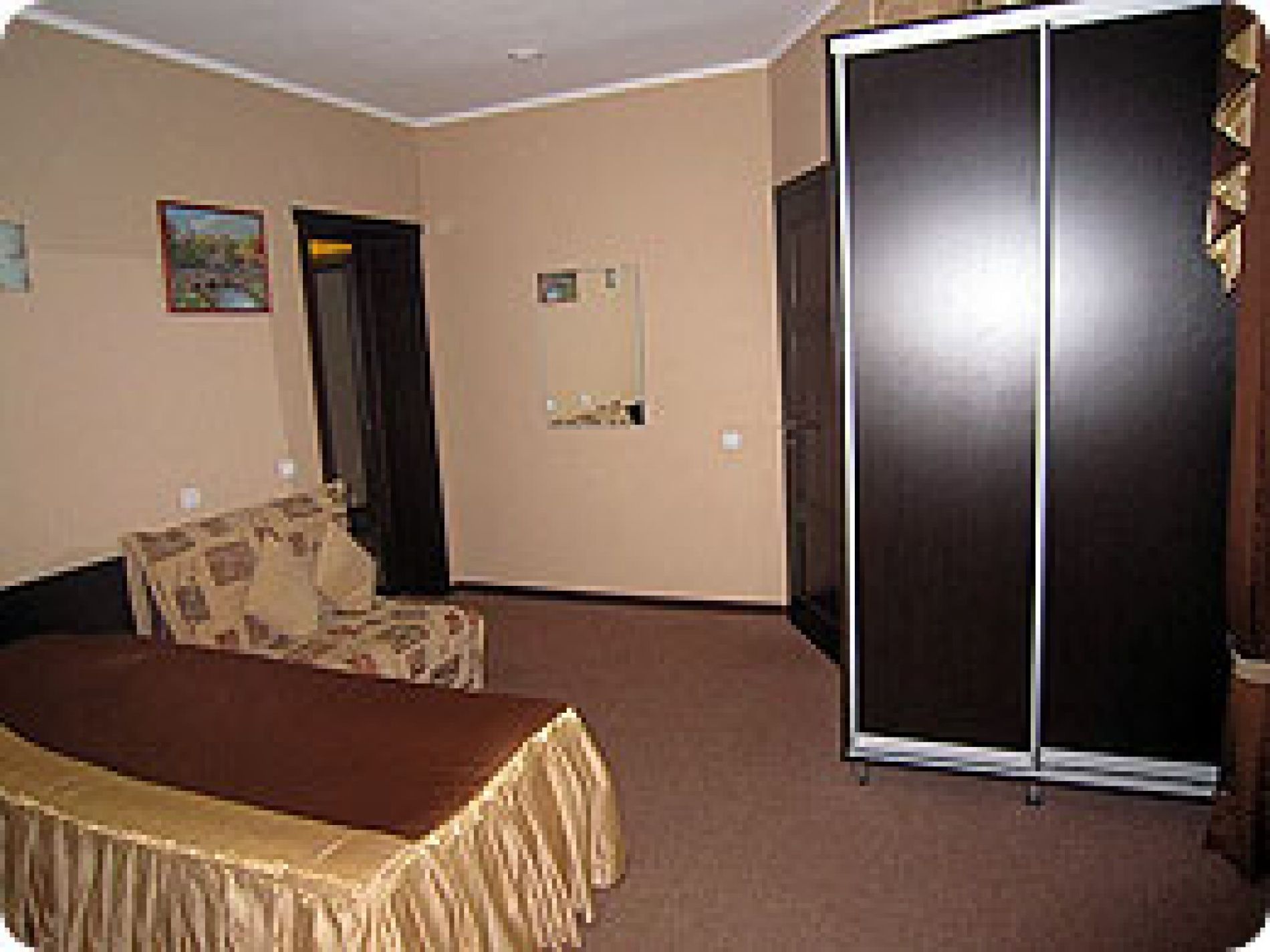Гостиница «Шале» Карачаево-Черкесская Республика Номер класса «Стандарт», фото 1