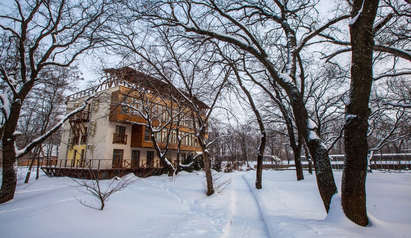 загородной клуб нефтяник