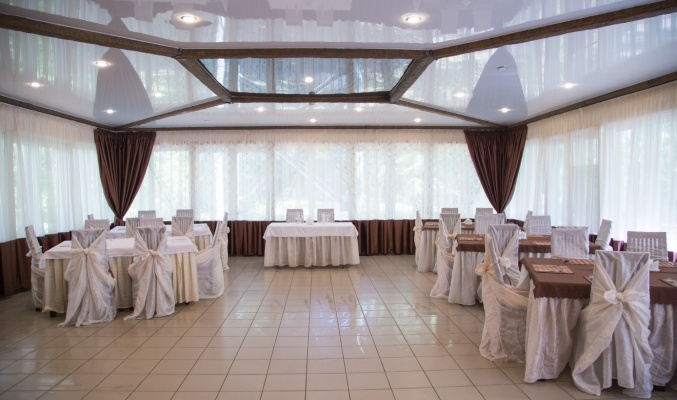  Zagorodnyiy kompleks «Alyie parusa» Samara oblast Banquet hall, фото 2