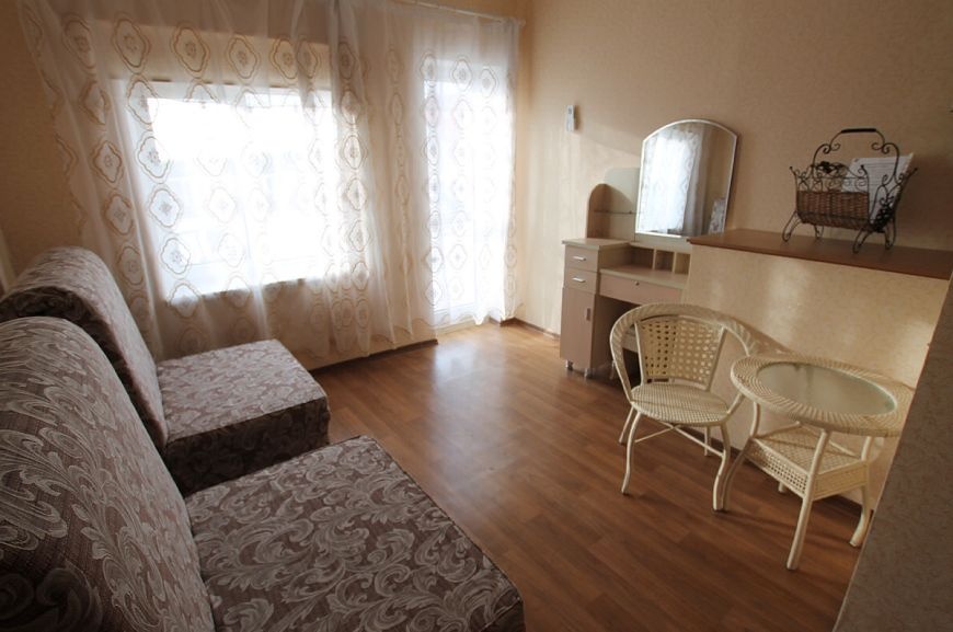 Гостевой дом «Лидия» Республика Крым Номер «Апартамент» 4-местный, фото 8