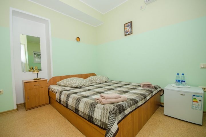 Гостевой дом «Инжир» Республика Крым 2-местная комната с отдельным входом (корпус INGIR RED), фото 3