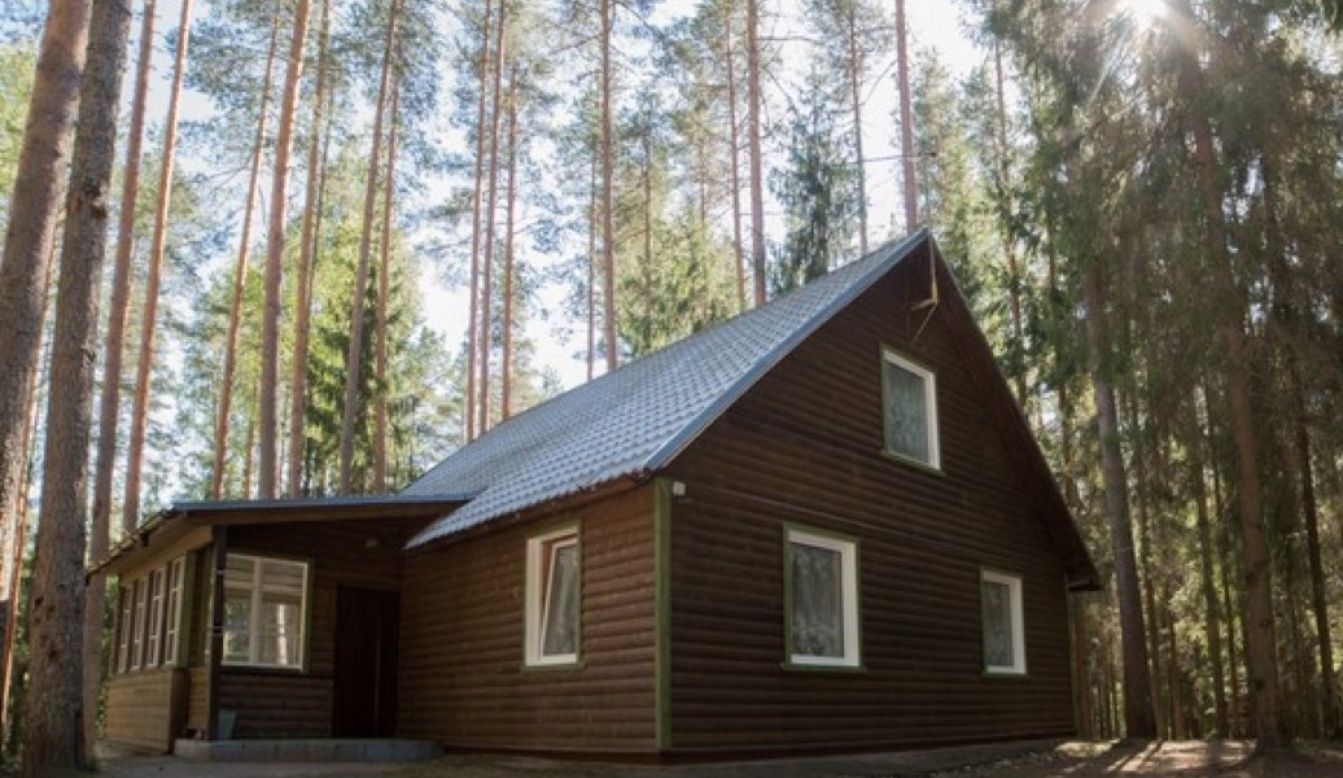 Базы отдыха новгородской. Турбаза Чародейка Окуловский район. Турбаза Чародейка Новгородской области. Березовик Окуловский район. Чародейка база отдыха Березовик.