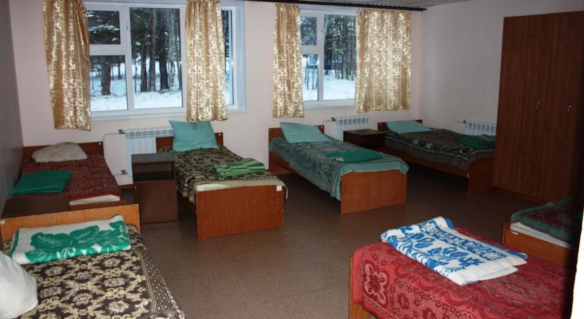 База отдыха «Лосёнок» Иркутская область Восьмиместный номер, фото 4