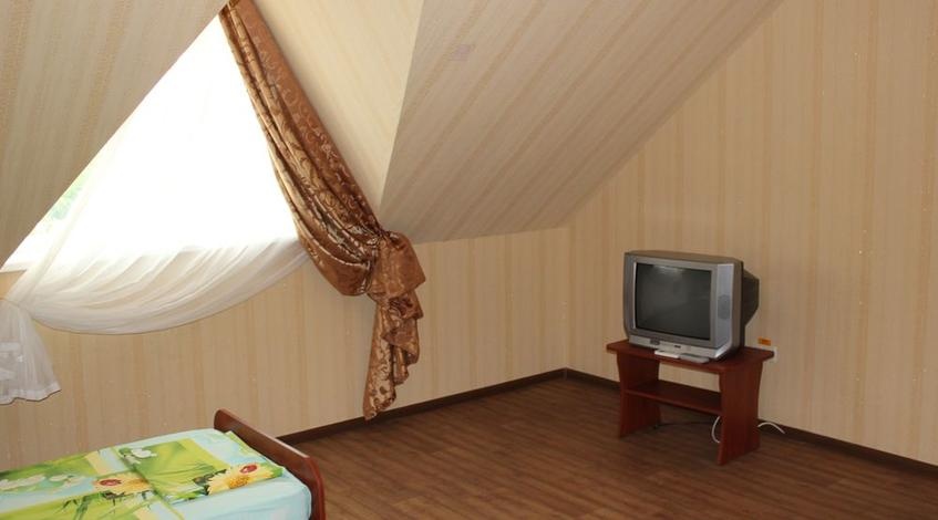 Гостиница «Чайка» Республика Крым Номер «Мансарда» 3-местный, фото 2