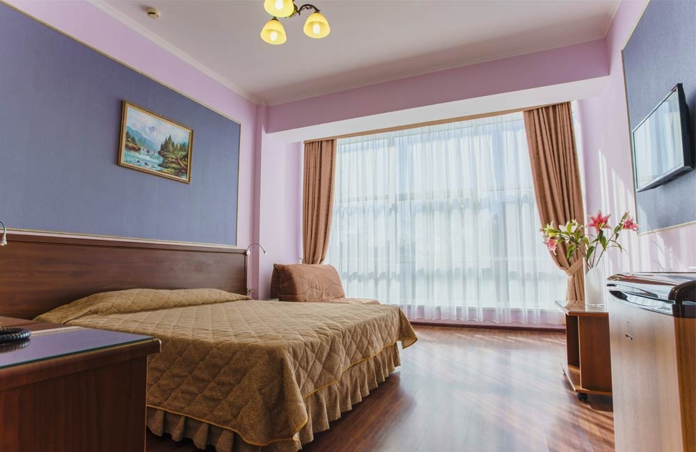  Отель «ЕврАзия» Краснодарский край 3-местный номер, фото 3