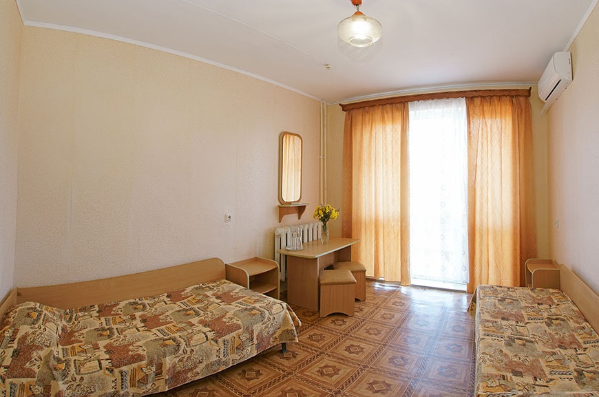 Туристско-оздоровительный комплекс «Маяк» Республика Крым Номер 2-местный с удобствами на этаже, фото 2