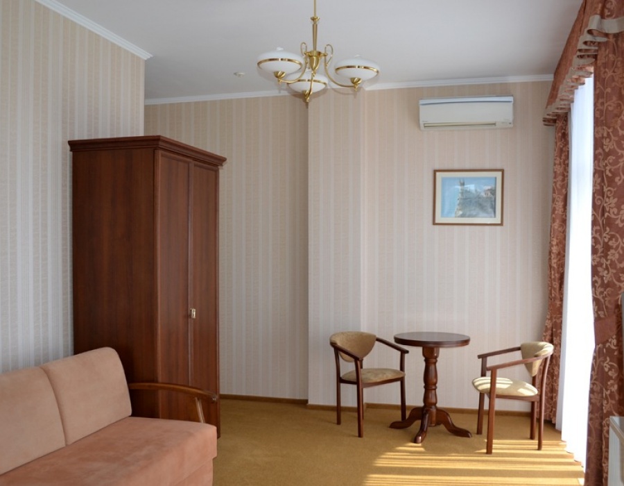 Парк-отель «Марат» Республика Крым Номер «Люкс» 2-местный №24, 26 Вилла «Чаир», фото 3