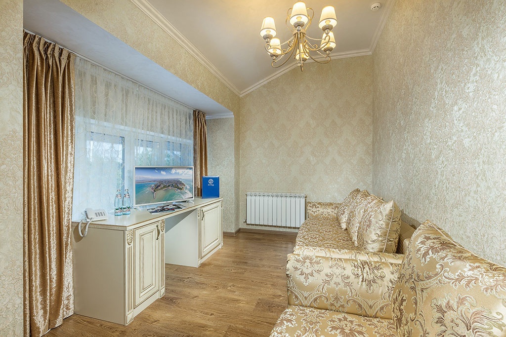  Отель «Богема» Краснодарский край Люкс 2-комнатный , фото 4