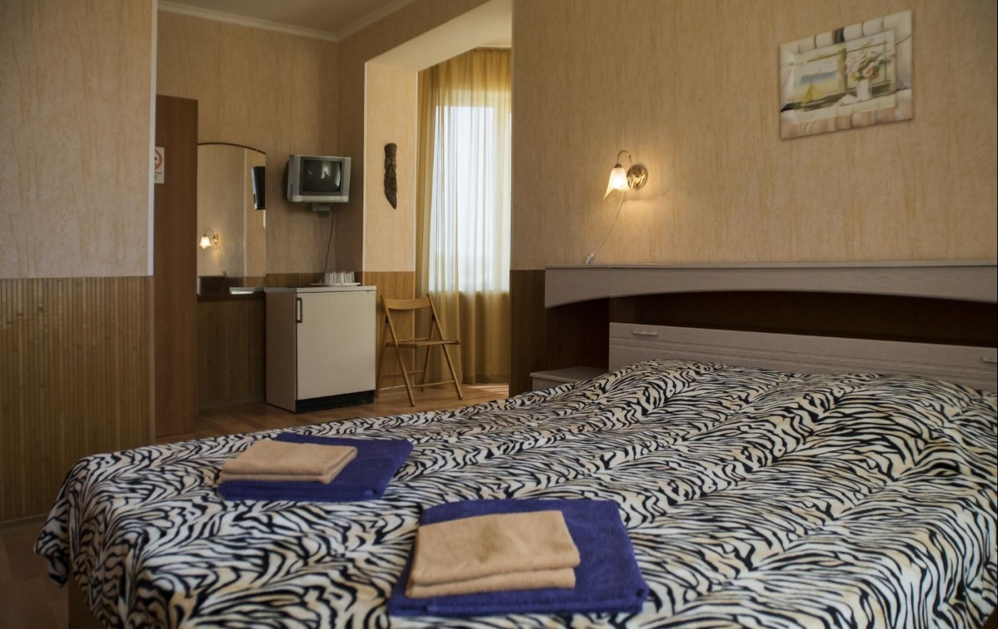  Отель «Встреча» Республика Крым Номер 3-местный, фото 4