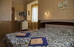  Отель «Встреча» Республика Крым Номер 3-местный, фото 4_3