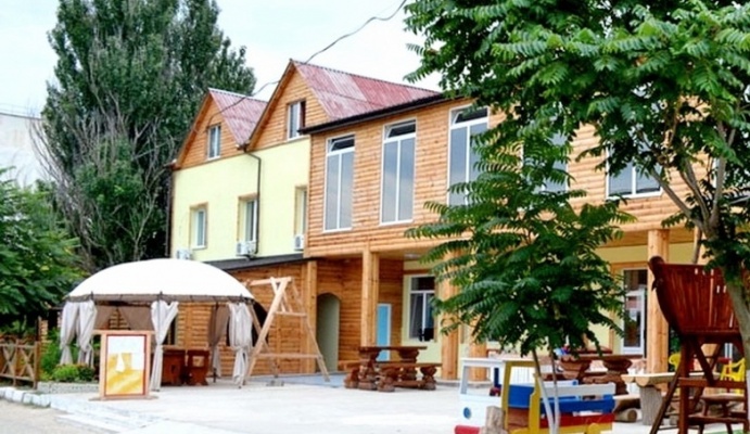 Гостевой дом «Лёгкий бриз»
Республика Крым