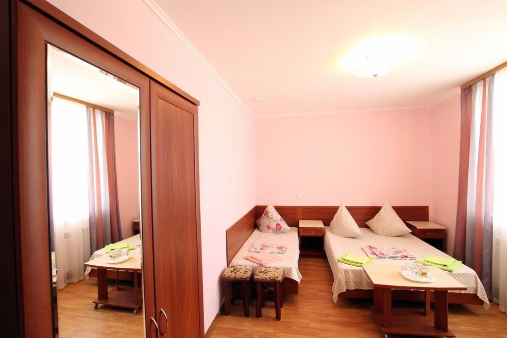  Отель «Эдельвейс» Краснодарский край Семейный 2-комнатный, фото 2