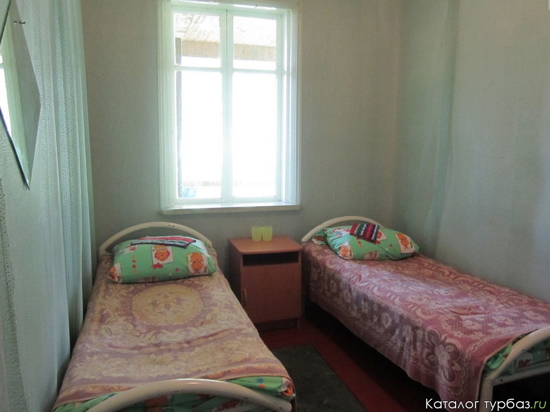 База отдыха «Берёзка» Алтайский край 1-комнатный номер в неблагоустроенном корпусе, фото 2