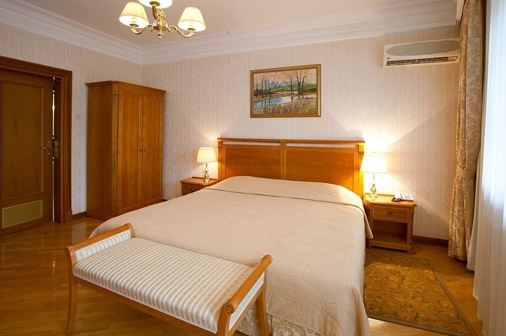 Парк-отель «Империал» Московская область Номер «Сьют» 4-комнатный , фото 2