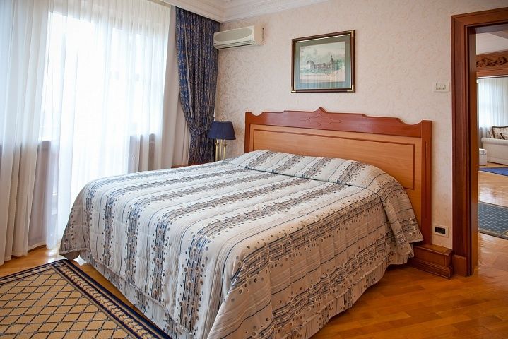 Парк-отель «Империал» Московская область Номер «Сьют» 4-комнатный , фото 1