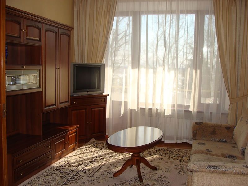 Оздоровительный комплекс «Сосны» Московская область Номер «Люкс Стандарт» 3-комнатный 4-местный с сауной, фото 3