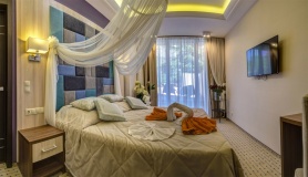 Hotel complex Republic Of Crimea Nomer «Lyuks» s vannoy v spalne 2-mestnyiy, фото 2_1