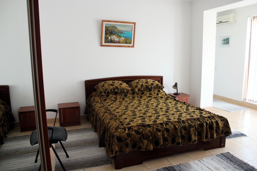  Отель «Сказка» Республика Крым Апартаменты с бассейном и сауной, фото 1