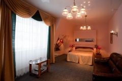 Hotel complex «K-Vizit» Leningrad oblast Nomer «Lyuks» № 14, 15, фото 2_1
