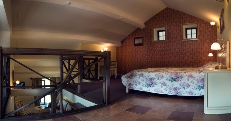 Гостиница «Остров-Парк» Псковская область 2-этажный делюкс «Португальский», фото 3