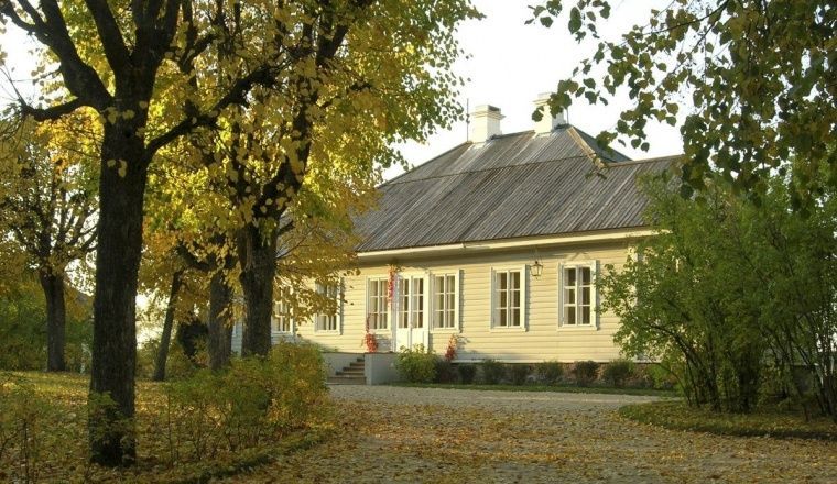 Guest house s. Mihaylovskogo Pskov oblast 