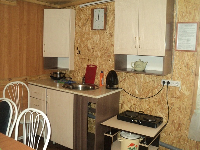  Гостиный двор «Таёжный» Кемеровская область 2-комнатный люкс с кухней, фото 6