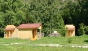 Турбаза «Золоторудная» Алтайский край Летний двухместный деревянный домик 