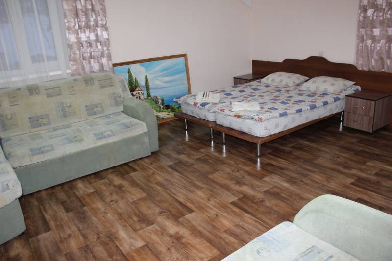 Гостиница «Лапландия» Кемеровская область 2-комнатный номер, фото 1