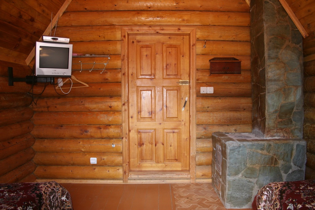База отдыха «Медвежья гора» Республика Алтай Деревянный домик, фото 3