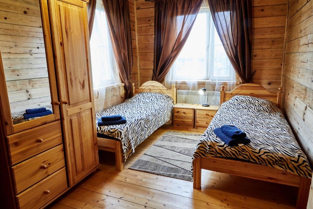 База отдыха «На волне» Ярославская область Двухэтажный коттедж с двумя спальнями, фото 1