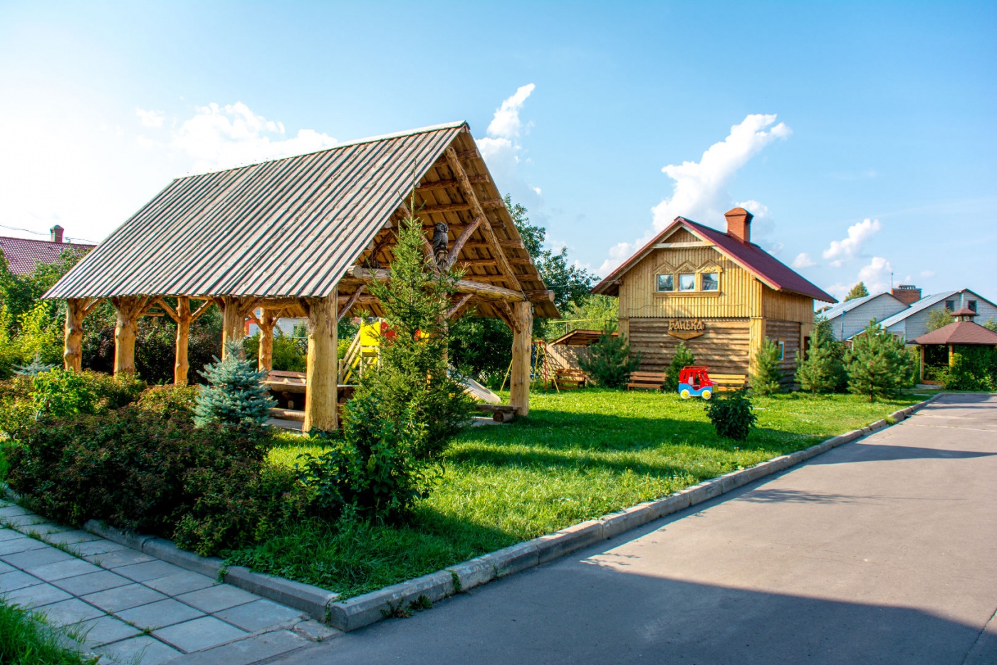 Суздаль недорого. Гостиница Suzdal Inn Суздаль. Отель Суздаль ИНН. В Суздале Суздаль ИНН. Суздаль инфраструктура.