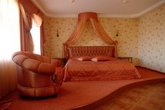  Otel «Kremlevskiy» Vladimir oblast VIP-lyuks «Romantik»
