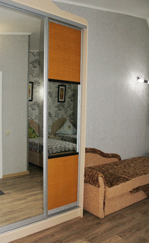  Банно-гостиничный комплекс «Адмиральские бани» Владимирская область 2-местный номер (раздельные кровати, диван), фото 3