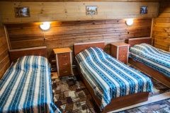 Motel «Pokrovskiy medved» Vladimir oblast Nomer «Polulyuks» 3-mestnyiy № 4, 6, 7 kompleks № 1
