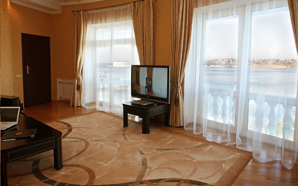  Отель «Севастополь» Республика Крым Посольские апартаменты, фото 6