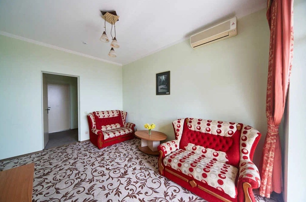  Отель «Крым-Дрим» Республика Крым Двухкомнатный Люкс море, корпус 2