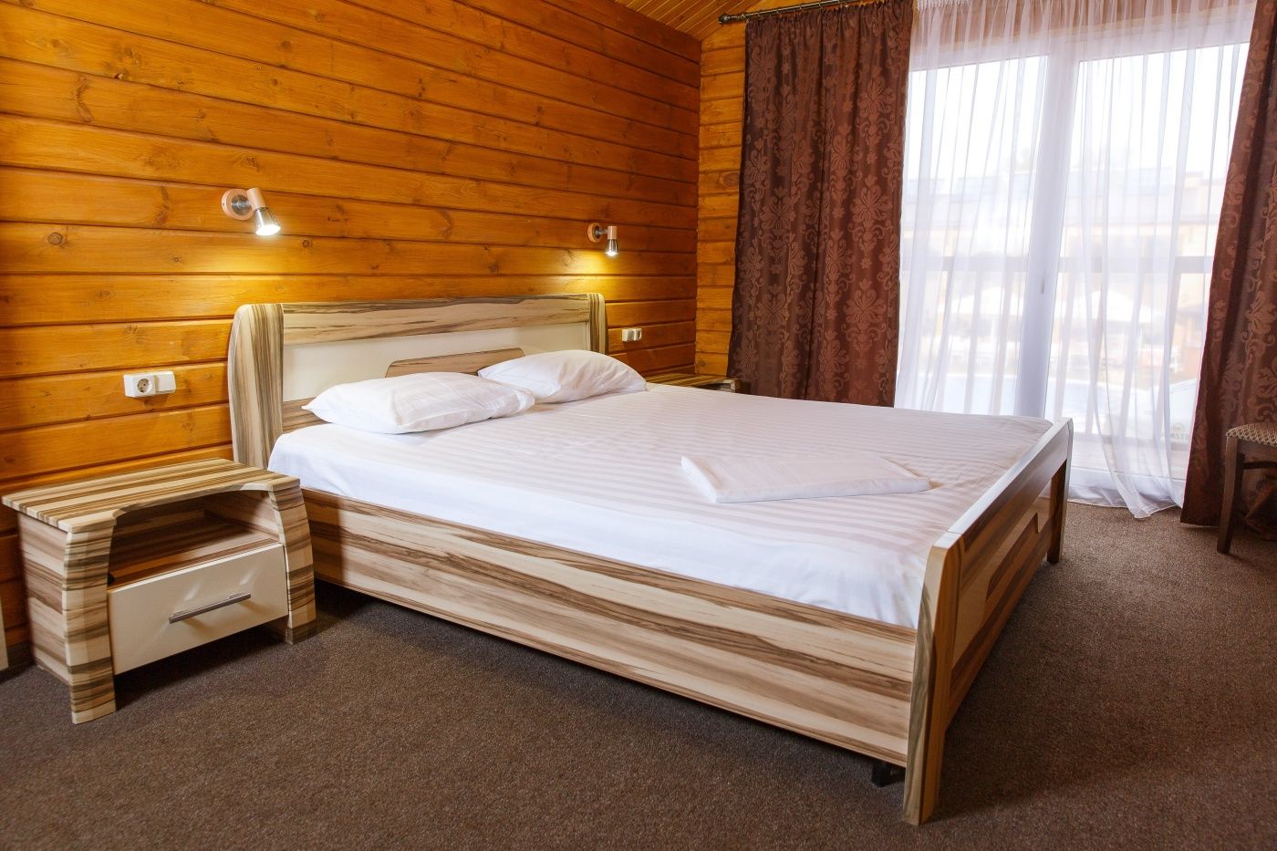Клуб-отель «Золотой берег» Краснодарский край 2-уровневый деревянный коттедж, фото 4