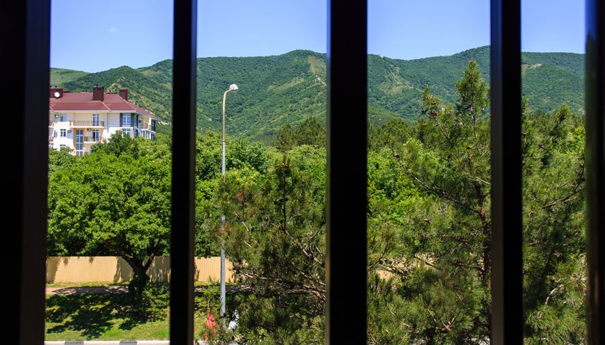  Отель «Калифорния» Краснодарский край Номер "Студия" с видом на горы без балкона, фото 10