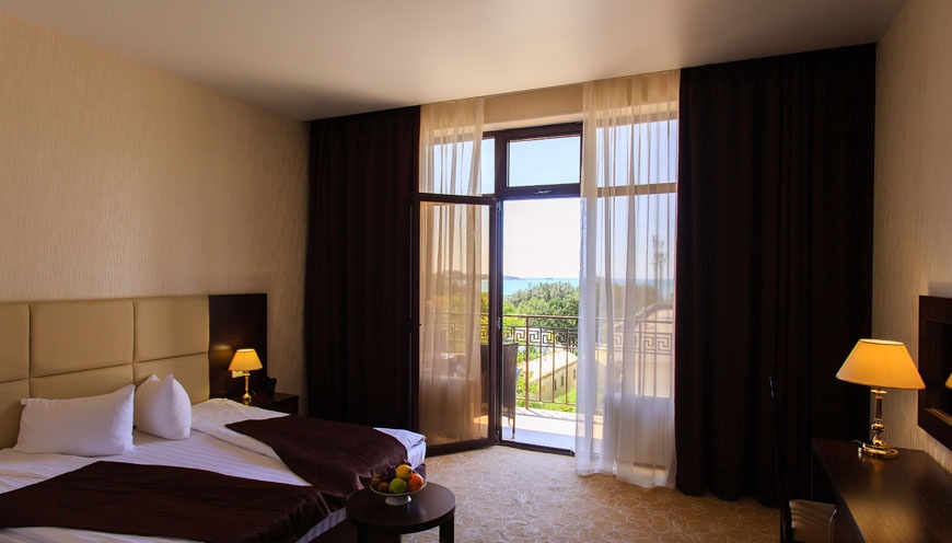  Отель «Калифорния» Краснодарский край Номер "Стандарт" с видом на море с балконом, фото 3